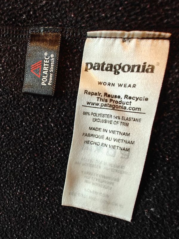 Patagonia  -  Men's Crosstrek Fleece Jacket Full Zip Black 4