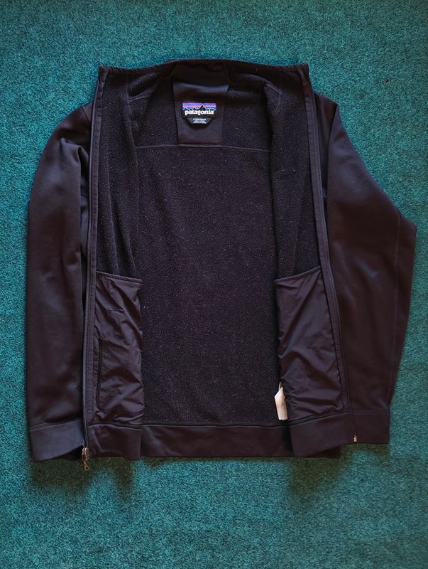Patagonia  -  Men's Crosstrek Fleece Jacket Full Zip Black 3