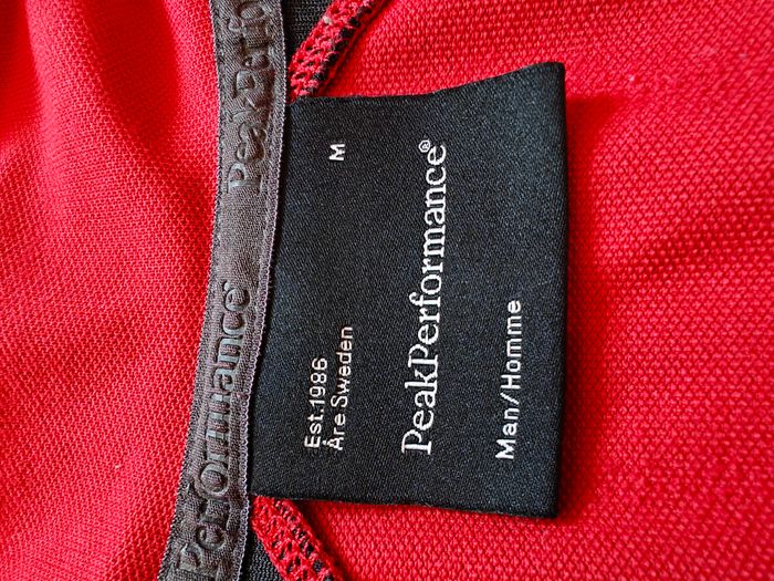 Peak Performance  -  Men's Polo Shirt Score Red 5