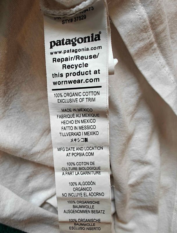 Patagonia  -  P-6 Mission Organic Cotton T-shirt 4