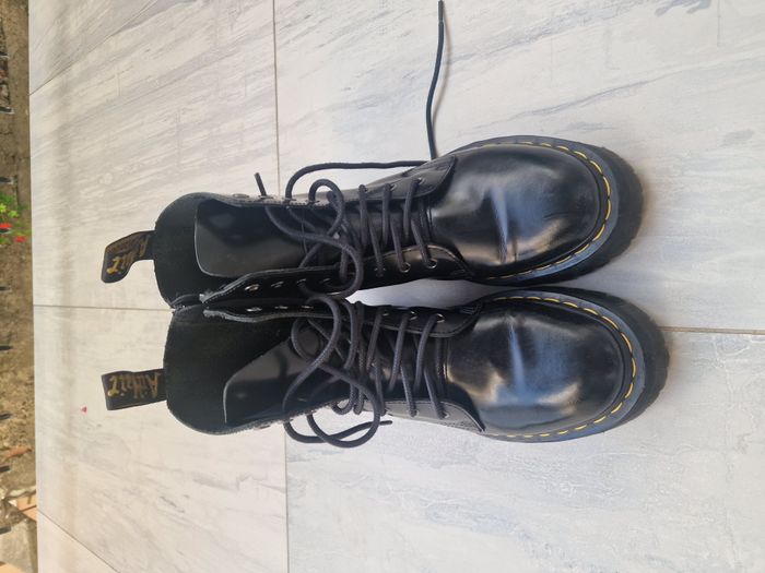 Dr. Martens Jadon 3