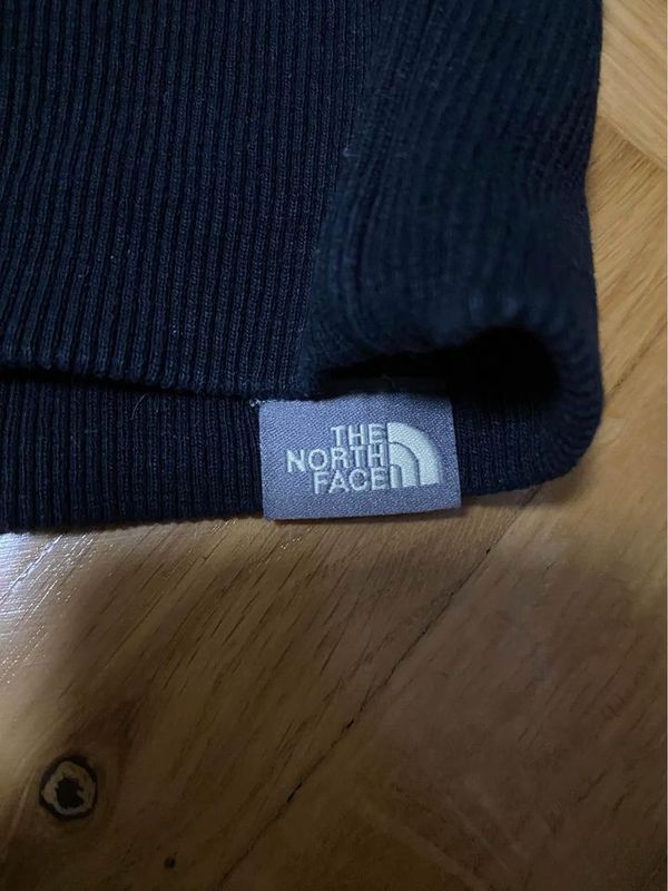 The North Face Hoodie 4