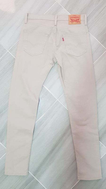 Xhinse Levis 2