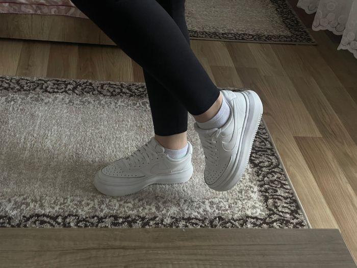 Nike 1