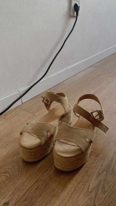 Sandale 2