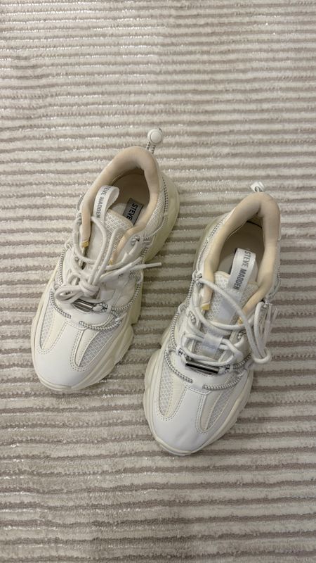 White Sneakers  2
