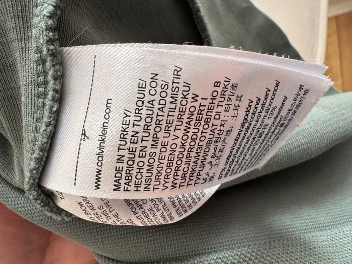 Duks Calvin Klein 3