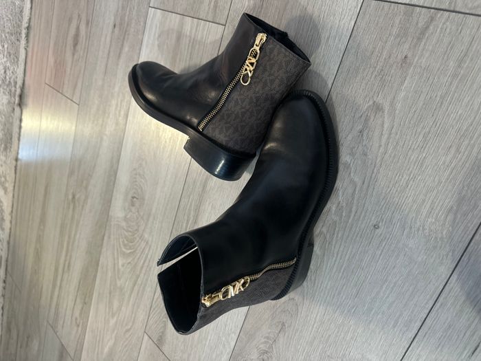 Michael Kors Ankle Boots 2