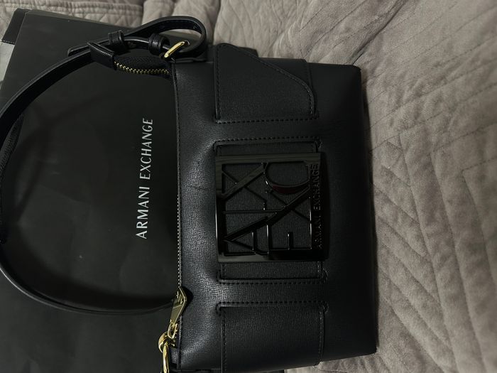 Qantë Armani Exchange  1