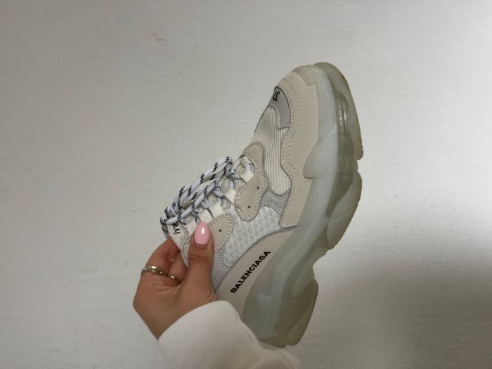 Sneakers 5