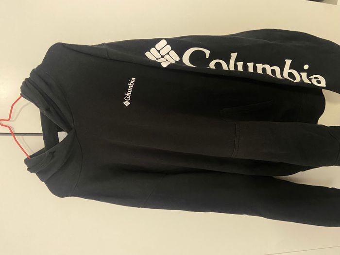 Columbia hoodie. 1