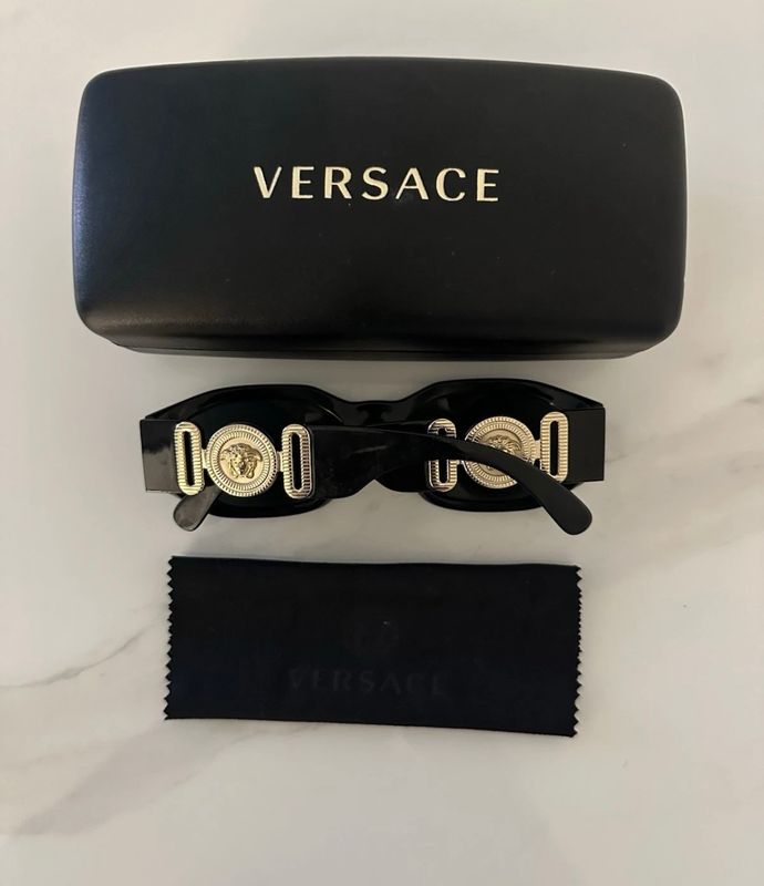 Versace Medusa Biggie sunglasses  2