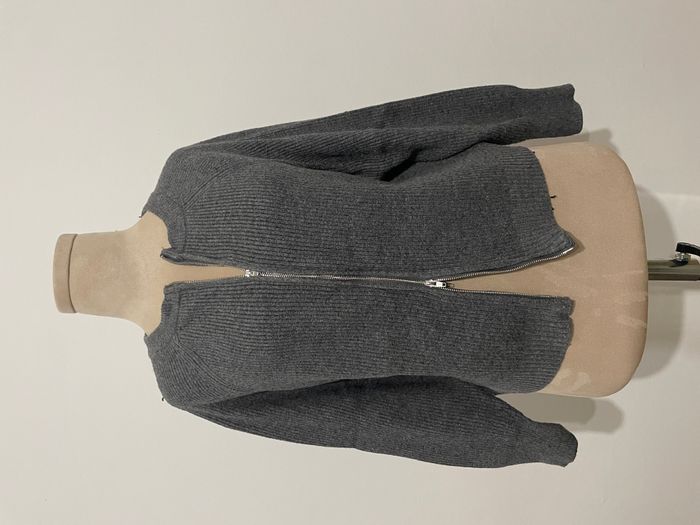 Women’s Knitted Zip-Up Cardigan | Soft, Warm & Classic Fit 1