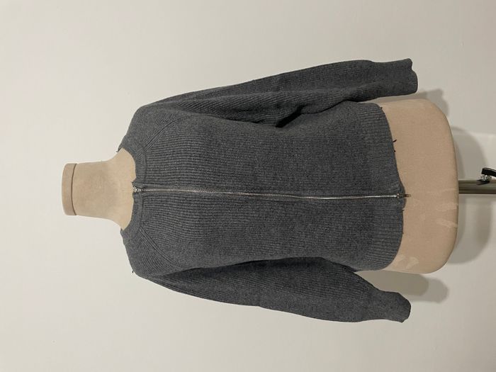 Women’s Knitted Zip-Up Cardigan | Soft, Warm & Classic Fit 4