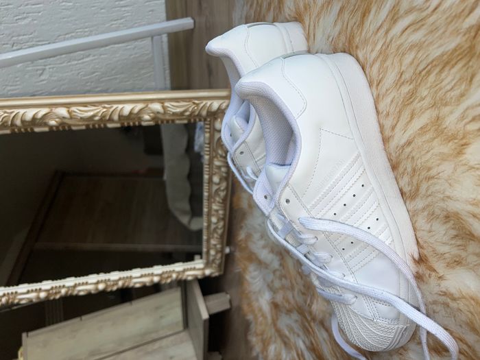 Adidas superstar white 1