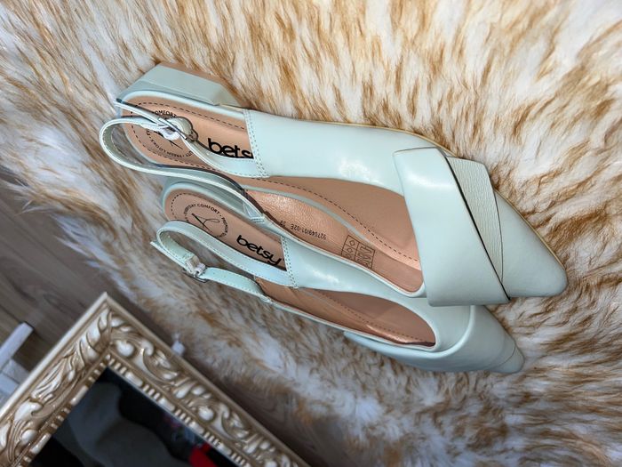 Betsy Ballerina – Elegancë dhe rehati në ngjyrë jeshile pastel 2