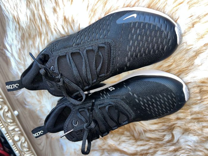 Atletet Nike Air Max 270 4