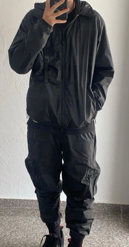 Nike  1