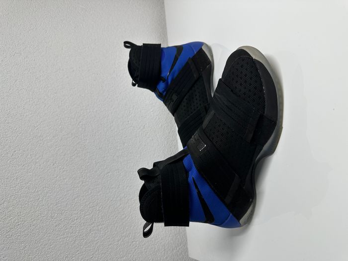 LeBron solider 10 nr:44 3