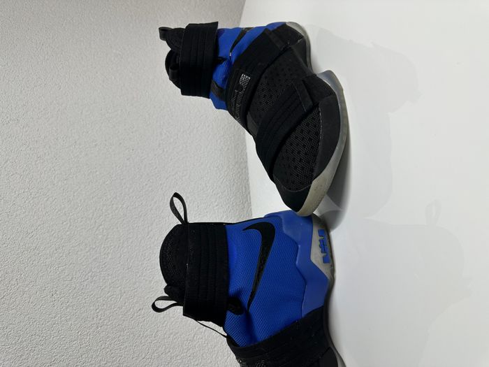 LeBron solider 10 nr:44 5