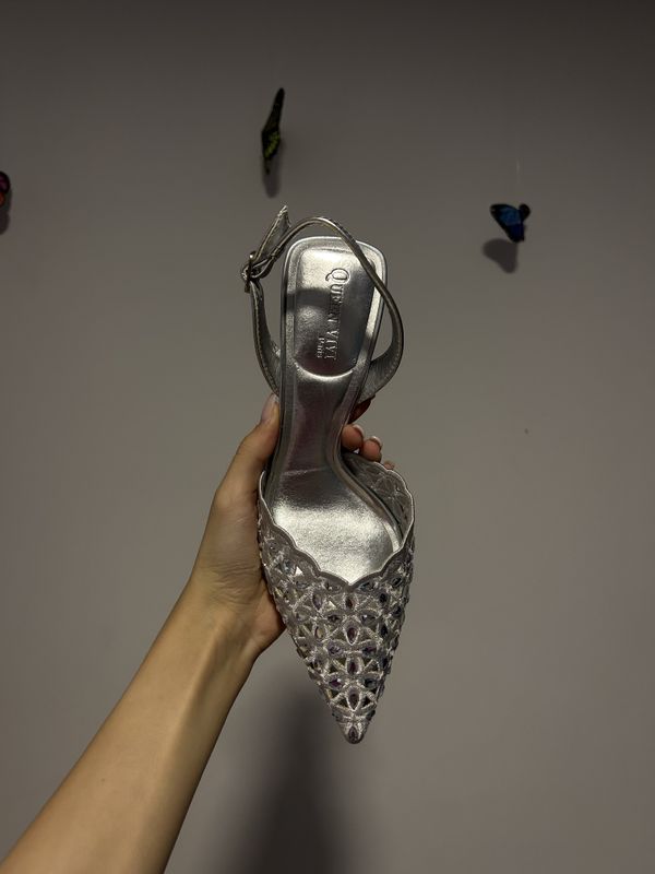 Heels 3