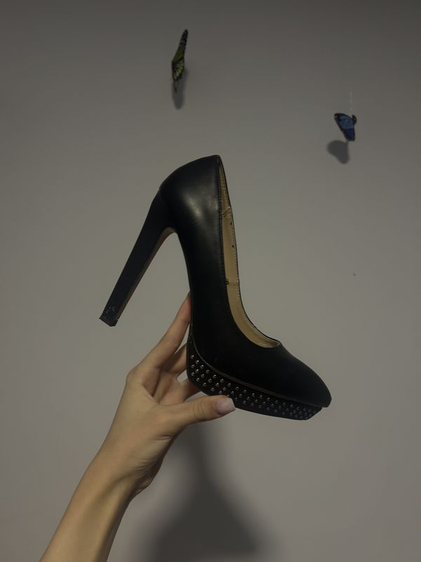 Hot Heels 3