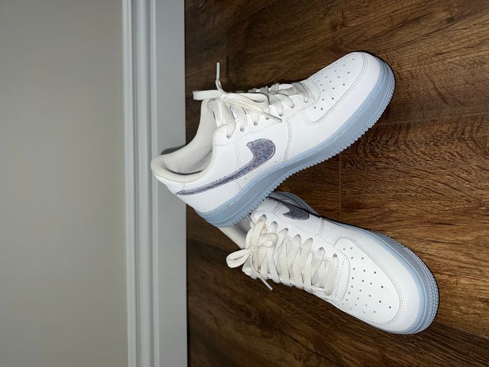 Nike 2