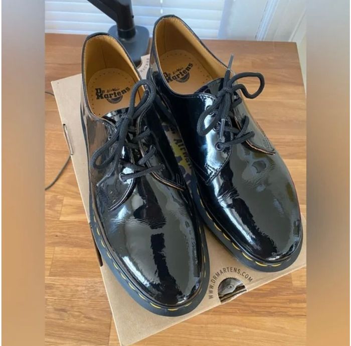 Dr. Martens Oxford Patent Leather Shoes  2