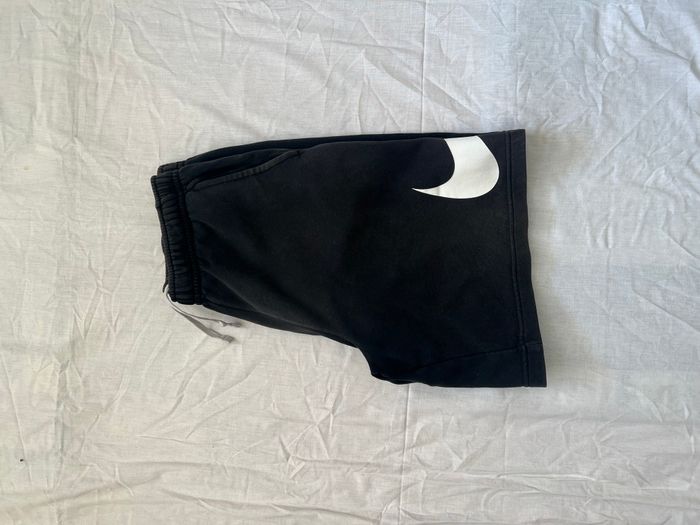 Nike shorts with tags original 3