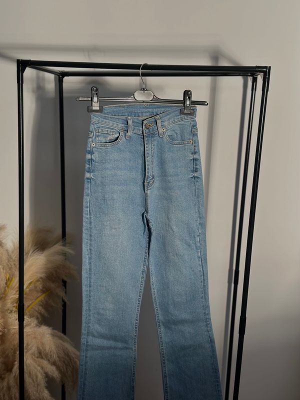 High waist jeans 1