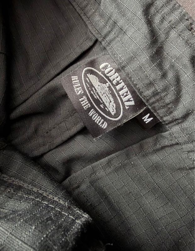 Corteiz Tripple Black Cargo Pants 5