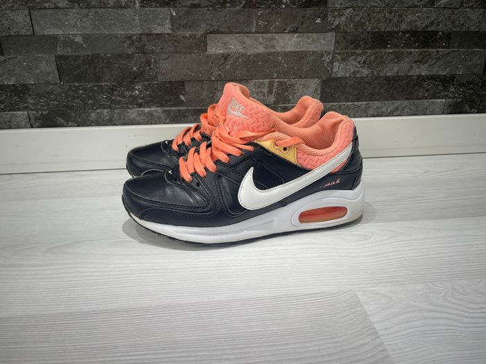 Sneakers 1