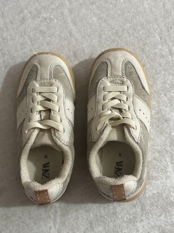 Zara shoes 25  4