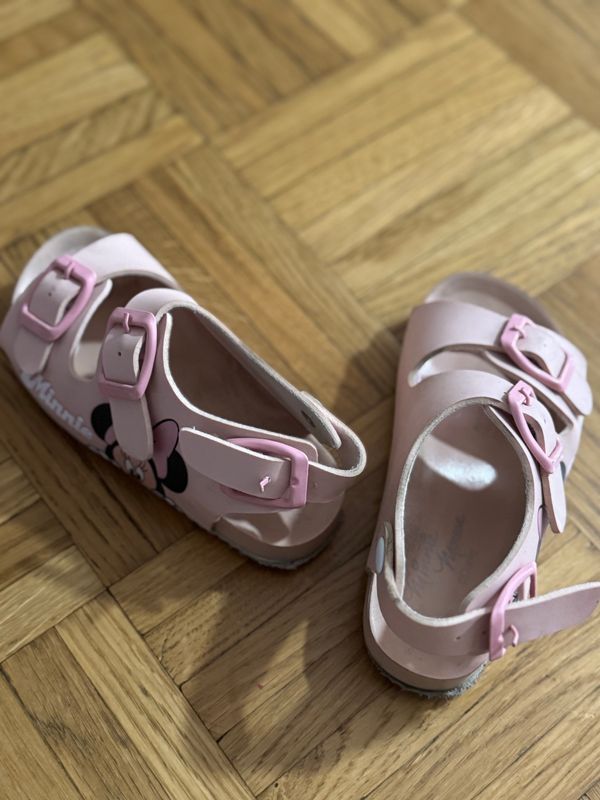 Pink sandal for kids  2