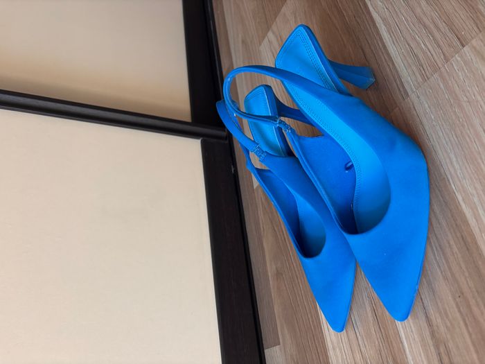 Blue summer heels 3
