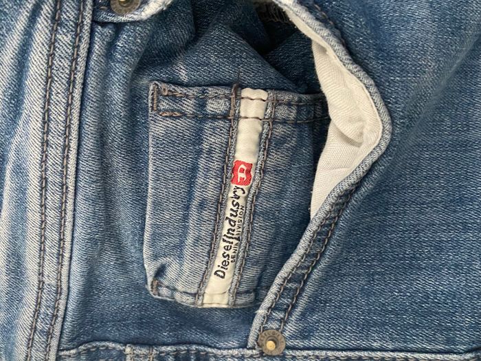 Diesel Pantolla 4