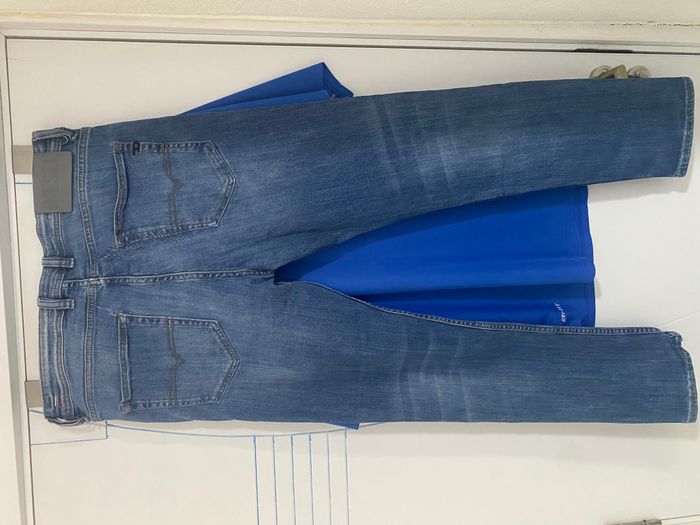 Diesel Pantolla 2