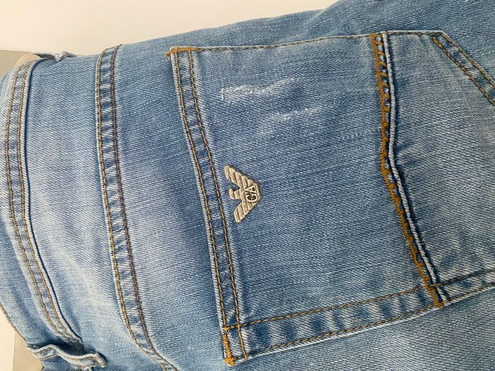 Armani  5