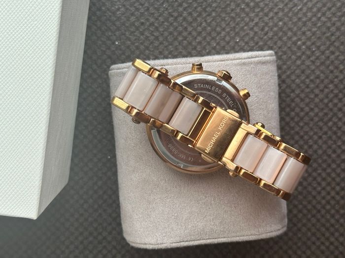 Michael Kors 4