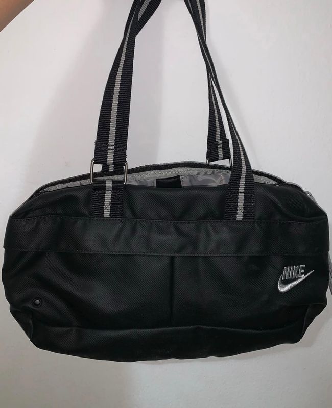 ORIGINAL NIKE HANDBAG 1