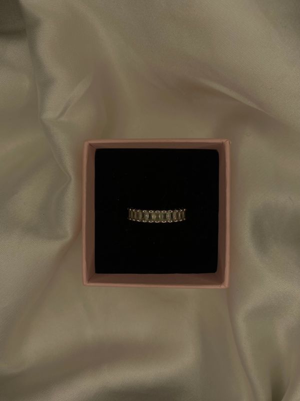 Elegant Ring 1
