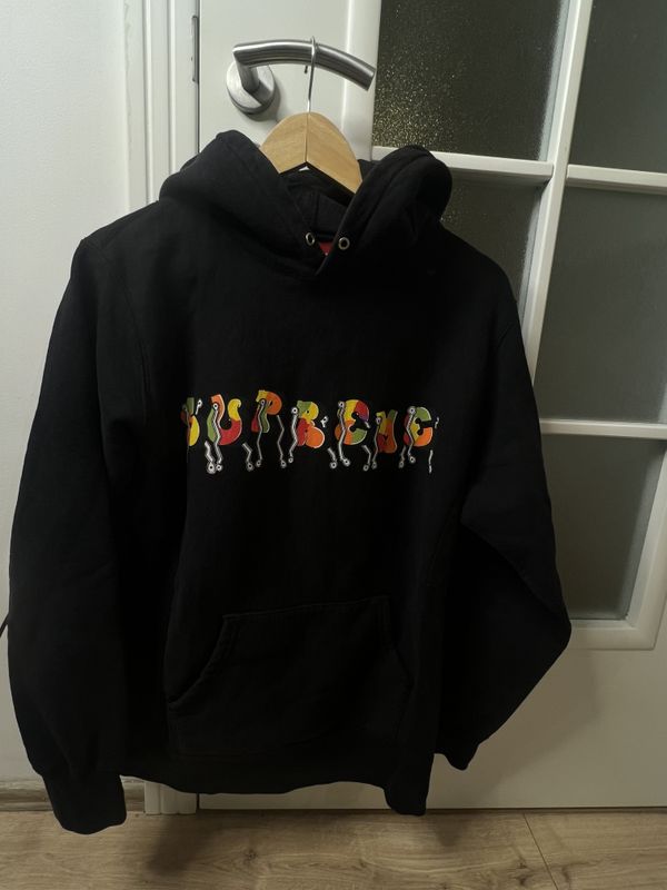 Supreme Hoodie 3