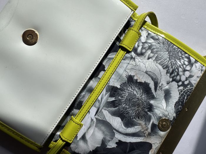Ted Baker cant 4