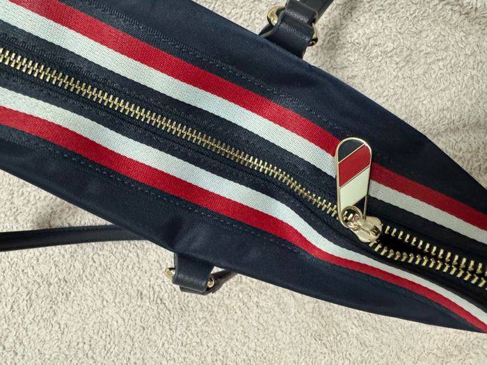 Qante origjinale Tommy Hilfiger 3