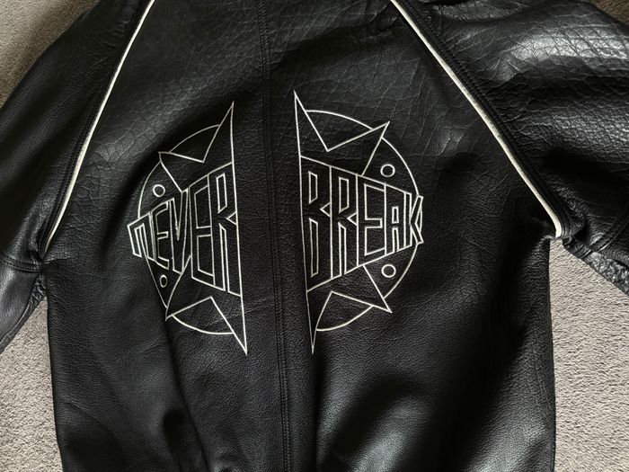 Zara Men’s Bomber Jacket  5