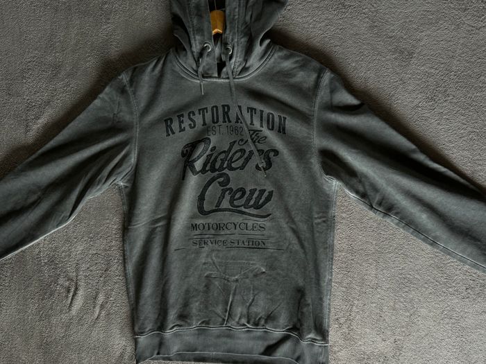 Spykar grey slim fit printed hooded sweatshirt 3