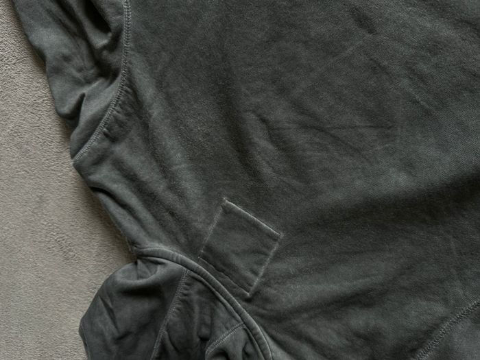 Spykar grey slim fit printed hooded sweatshirt 4