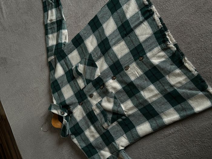 LC Waikiki green and white plaid flannel 5