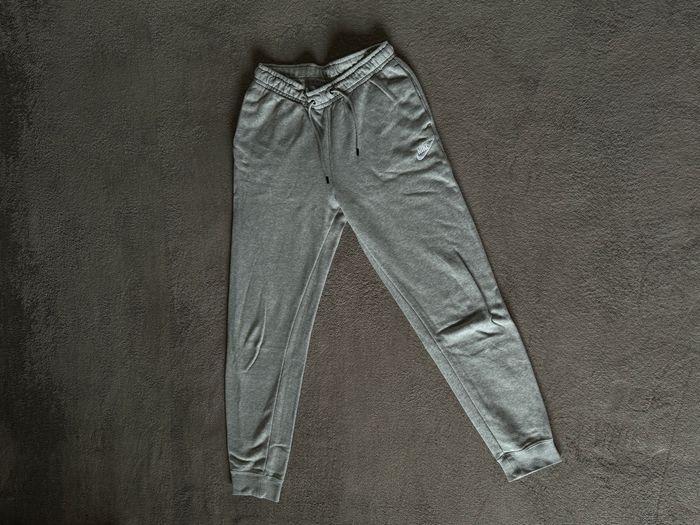 nike joggers 1