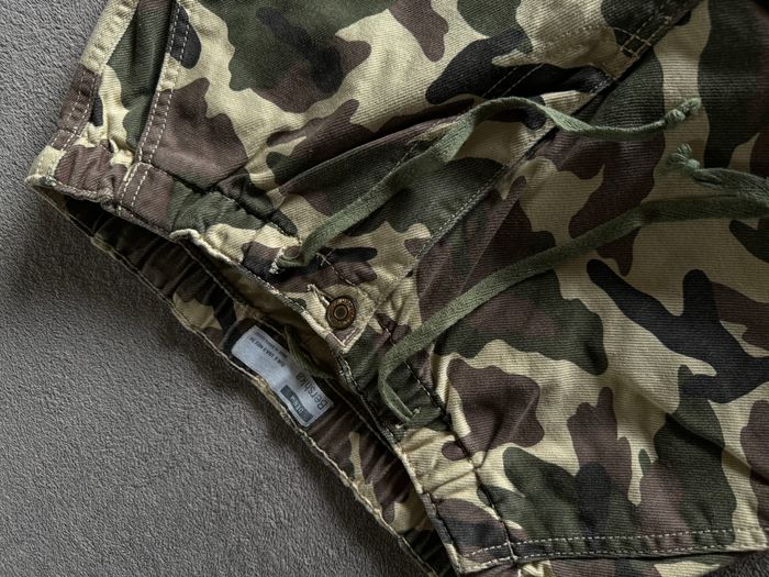 Bershka camouflage cargo pants.  4